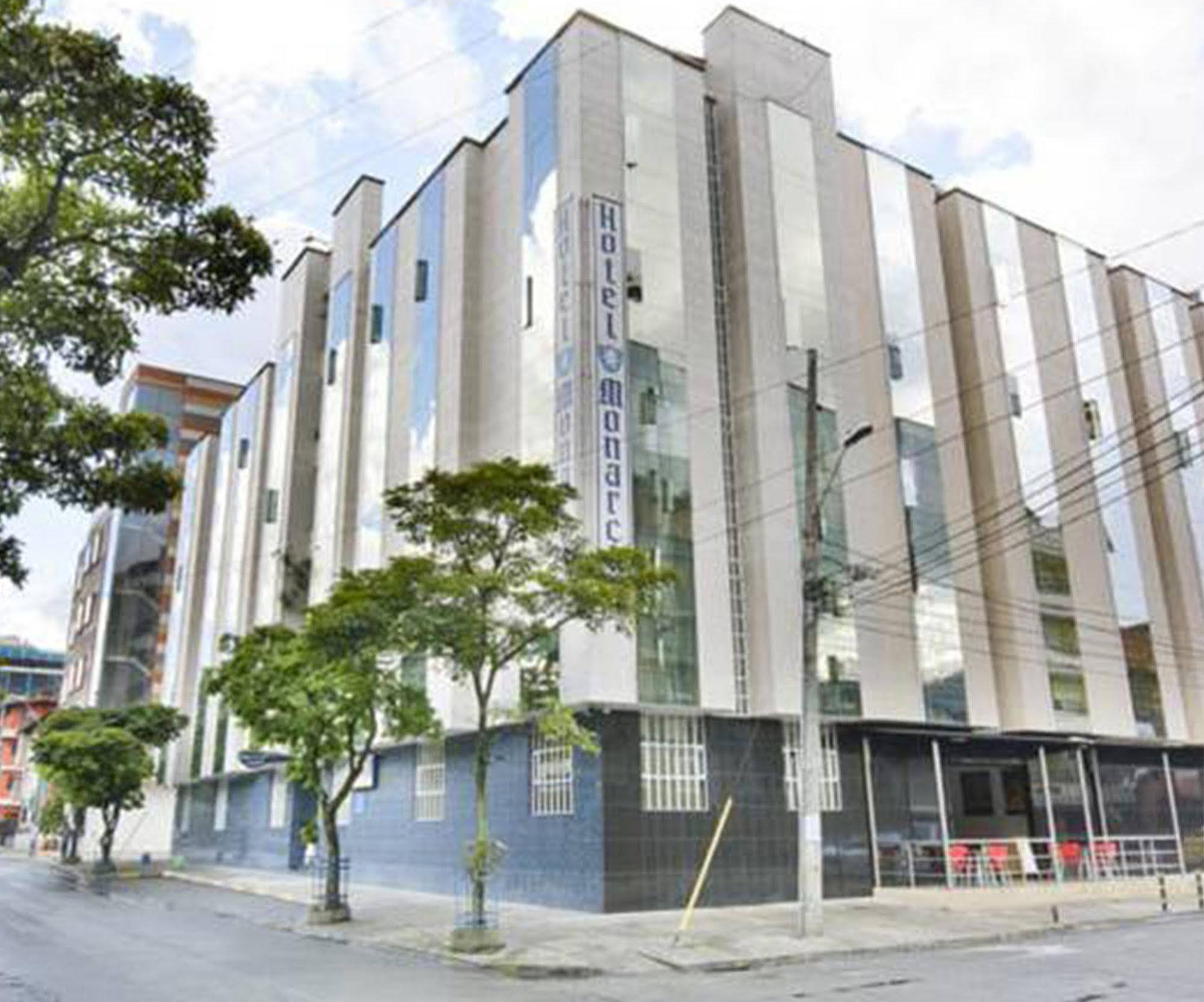 Hotel Monarca Itagui Exterior photo